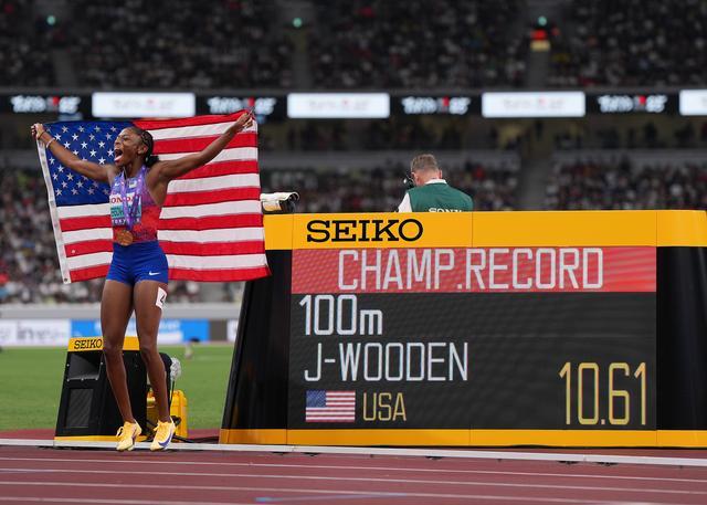 她获得冠军, 丨女子