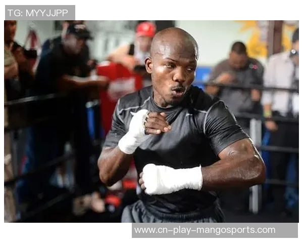 帕奎奥与布拉德利三战精彩回顾视频全解析与战术分析